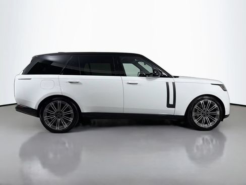 Certified 2025 Land Rover Range Rover Long Wheelbase SE AWD/4WD image 4
