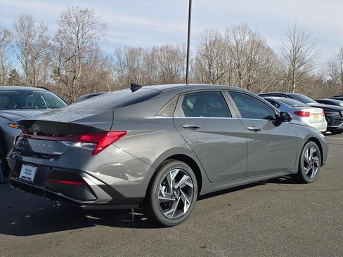 New 2026 Hyundai Elantra Limited w/ Cargo Package image 3
