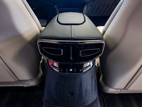 Certified 2024 Ferrari Purosangue image 26