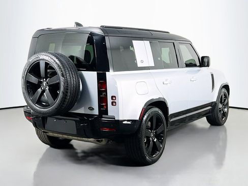 Used 2023 Land Rover Defender 110 X-Dynamic SE AWD/4WD image 5