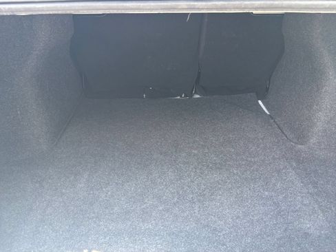 Used 2025 Nissan Versa SV FWD image 25