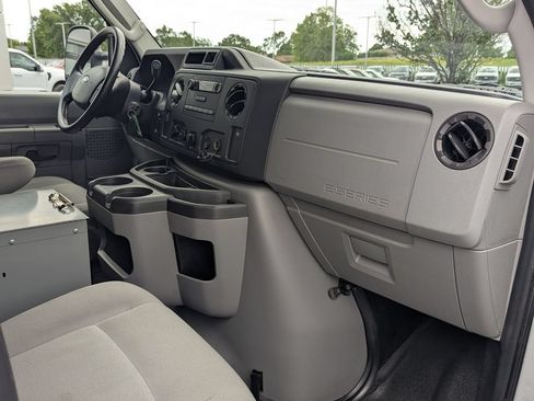 Used 2014 Ford E-150 and Econoline 150 w/ Power Group RWD image 22