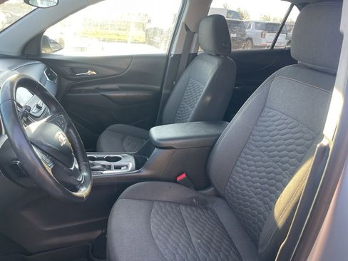 Used 2021 Chevrolet Equinox LT image 17