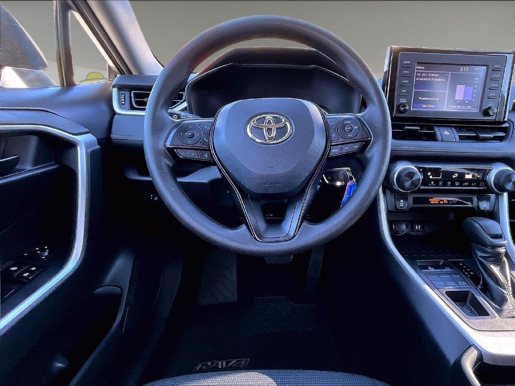 Used 2019 Toyota RAV4 LE w/ Carpet Mat Package AWD/4WD image 17