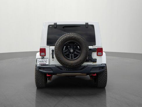 Used 2017 Jeep Wrangler Unlimited Rubicon AWD/4WD image 6
