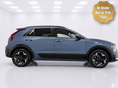 Used 2023 Kia Niro Wave w/ Wave Preserve Package