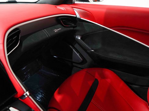 Used 2024 Ferrari Roma RWD image 13