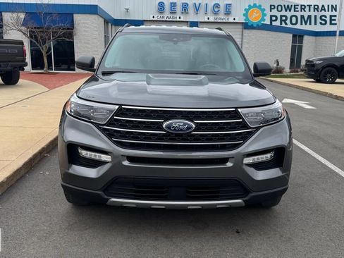 Certified 2022 Ford Explorer XLT w/ Equipment Group 202A AWD/4WD image 2
