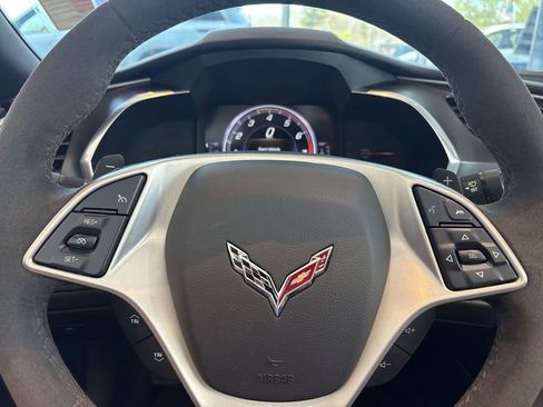 Used 2019 Chevrolet Corvette Stingray Convertible w/ 1LT RWD image 13