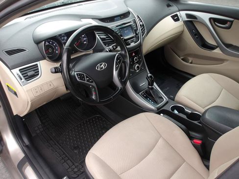 Used 2016 Hyundai Elantra Value Edition FWD image 9