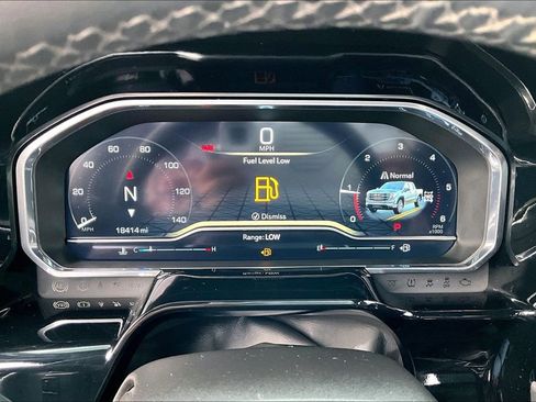 Used 2024 GMC Sierra 1500 SLT w/ SLT Premium Plus Package image 14