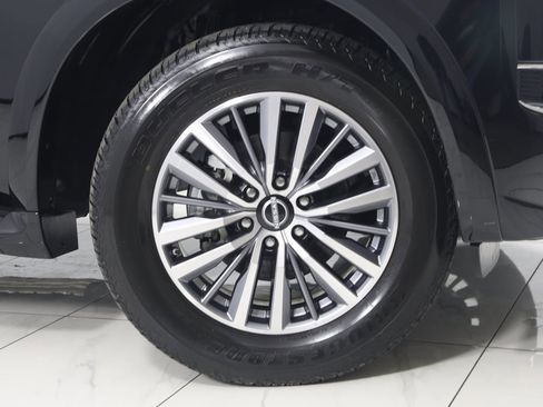 Used 2024 Nissan Armada SL w/ Captain's Chairs Package image 16