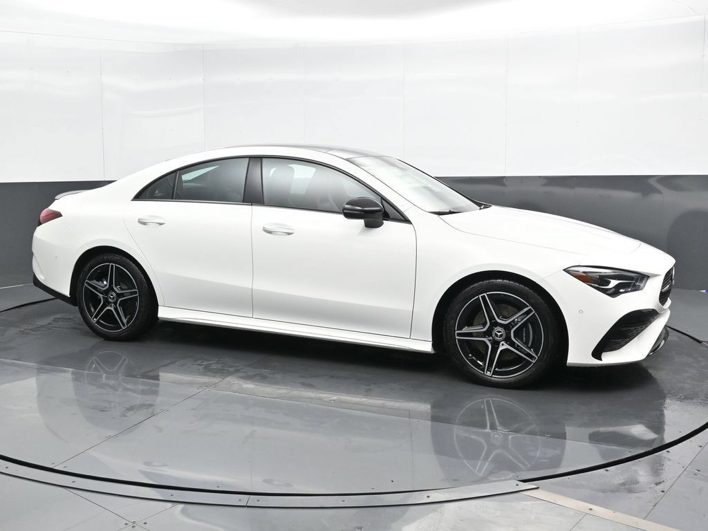Used 2025 Mercedes-Benz CLA 250 4MATIC image 3