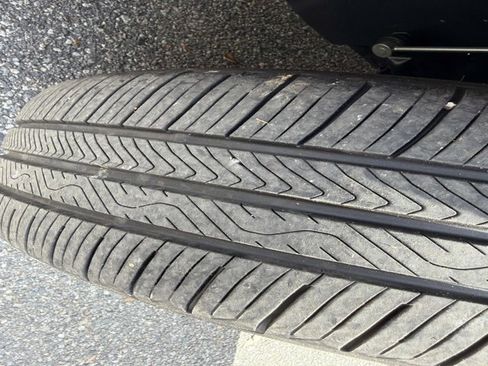 Used 2025 Toyota Prius LE image 30