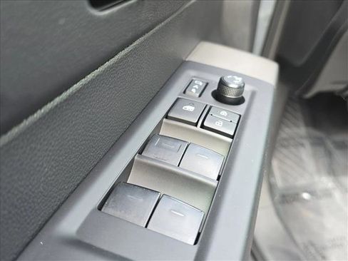 Used 2025 Toyota Tundra Limited image 8