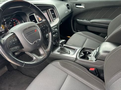 Used 2021 Dodge Charger SXT w/ Blacktop Package image 12