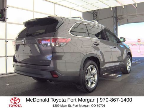Used 2016 Toyota Highlander Limited image 2