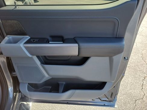 Used 2022 Ford F150 XLT w/ Equipment Group 302A High image 11