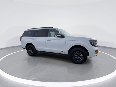 New 2026 Ford Expedition Tremor image 2