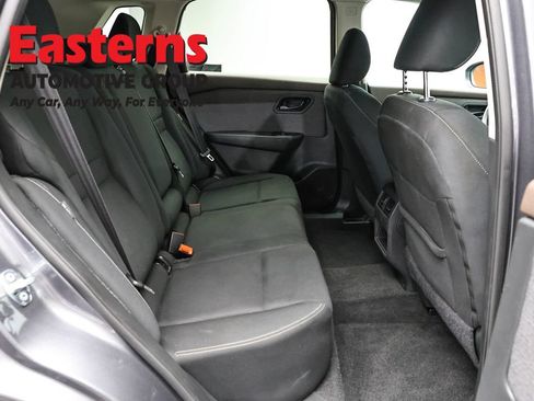 Used 2023 Nissan Rogue S AWD/4WD image 24