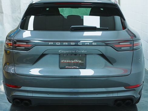 Used 2020 Porsche Cayenne Turbo AWD/4WD image 23