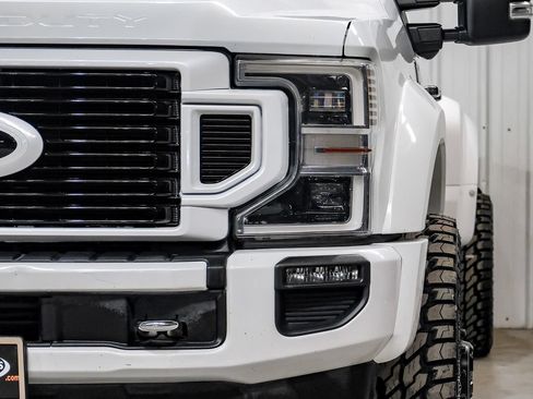 Used 2021 Ford F450 Platinum w/ FX4 Off-Road Package AWD/4WD image 41