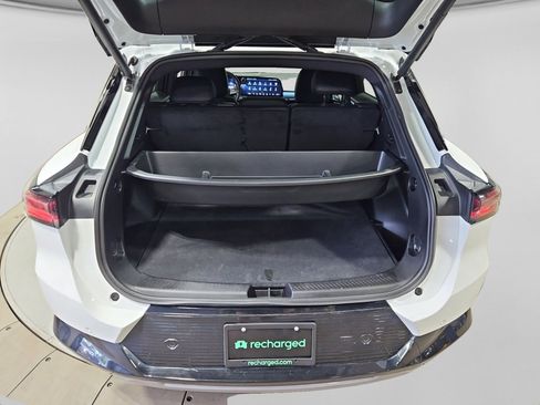 Used 2024 Chevrolet Equinox EV LT FWD image 23
