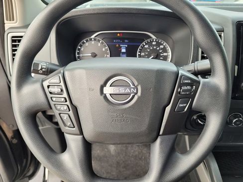 Used 2024 Nissan Frontier SV AWD/4WD image 23