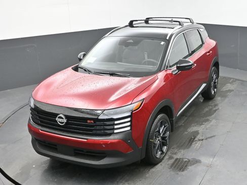 New 2026 Nissan Kicks SR image 32