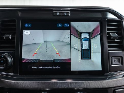 Used 2025 Ford F250 Platinum w/ FX4 Off-Road Package image 16