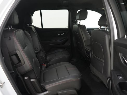 Used 2022 Chevrolet Traverse RS w/ LPO, Floor Liner Package AWD/4WD image 12