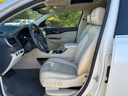 Used 2021 GMC Acadia Denali w/ Denali Ultimate Package image 15