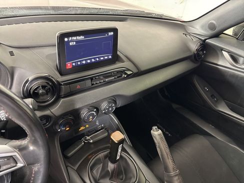 Used 2019 MAZDA MX-5 Miata Sport w/ I-ACTIVSENSE Sport Package image 22