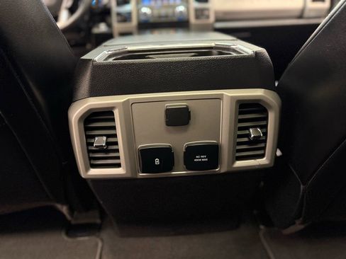 Used 2019 Ford F250 Lariat image 46