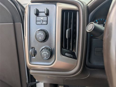 Used 2018 GMC Sierra 3500 Denali w/ Duramax Plus Package image 23
