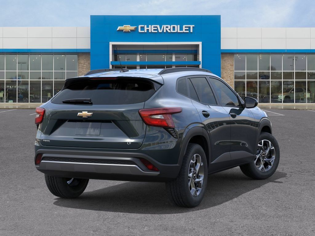 New 2026 Chevrolet Trax LT w/ Sunroof Package FWD image 4