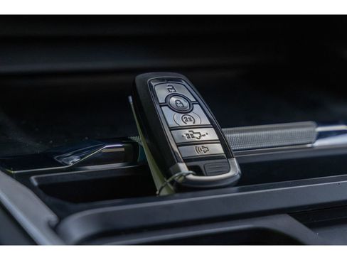 New 2025 Ford F250 Lariat w/ Chrome Package image 30