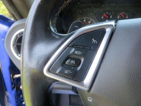 Used 2022 Chevrolet Camaro LT RWD image 14