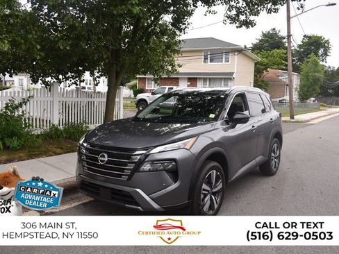 Used 2026 Nissan Rogue SL FWD image 3