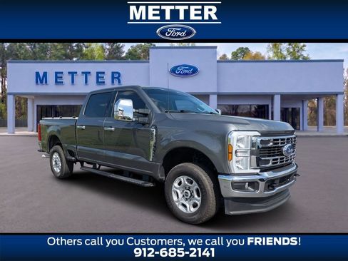 Used 2025 Ford F250 XLT AWD/4WD image 1