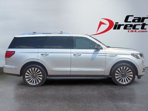 Used 2019 Lincoln Navigator Reserve w/ Cargo Package AWD/4WD image 16