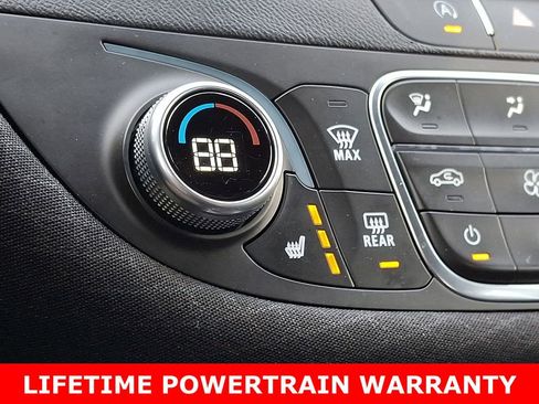 Used 2024 Chevrolet Malibu LT image 24