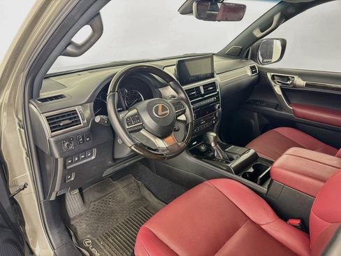 Used 2023 Lexus GX 460 Premium w/ Premium Package AWD/4WD image 7