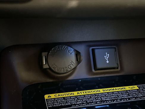 Used 2020 Toyota RAV4 Limited image 30