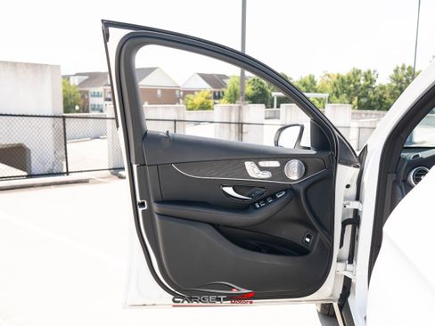 Used 2018 Mercedes-Benz GLC 300 4MATIC Coupe image 43