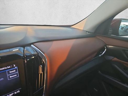 Used 2021 Chevrolet Traverse High Country image 16