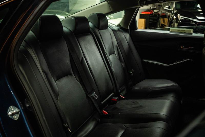 Used 2025 Honda Accord Touring image 11