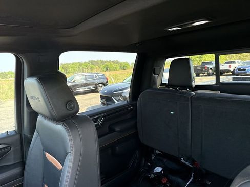 Certified 2024 GMC Sierra 2500 AT4 w/ AT4 Premium Plus Package AWD/4WD image 10