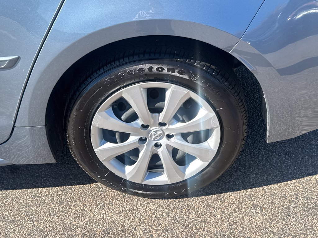 Used 2026 Toyota Corolla LE AWD/4WD image 41