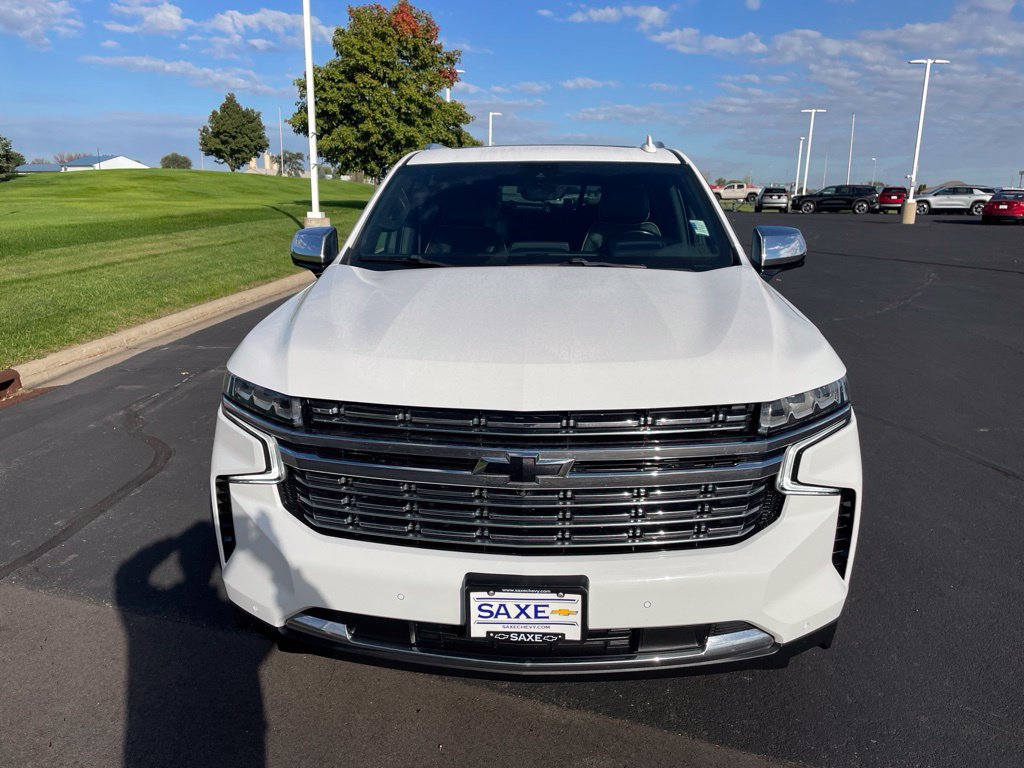 Used 2023 Chevrolet Suburban Premier w/ Premium Package AWD/4WD image 8